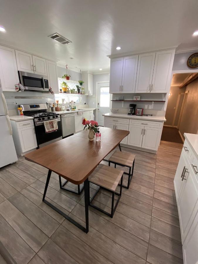 Private Room W/ Private Full Bathroom & Wifi & Ac & Shared Kitchen In 洛杉矶 外观 照片
